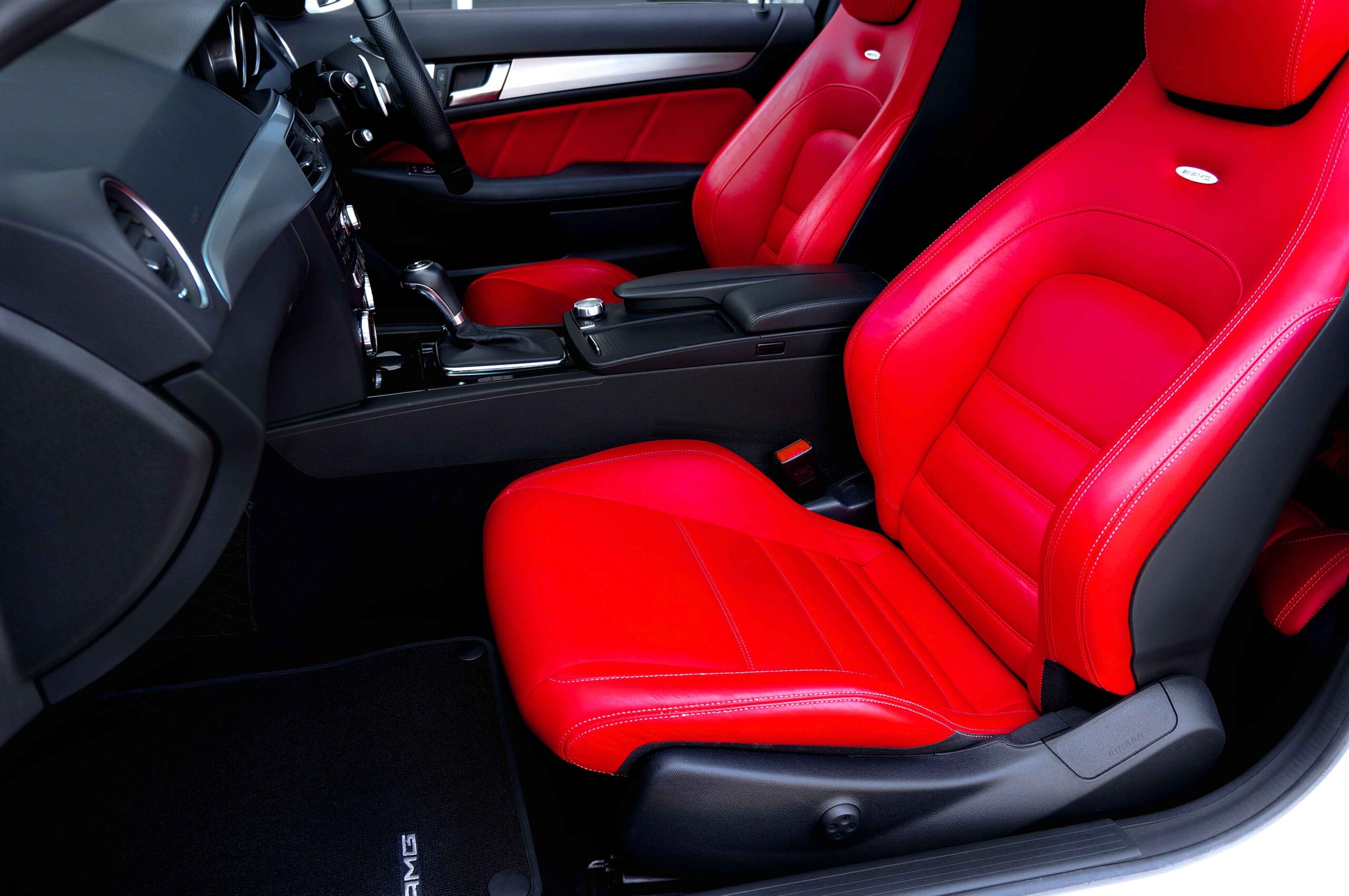 Seat Upholstery Near Me in Dubai: How Professional Car Seat Upholstery Can Transform Your Interior